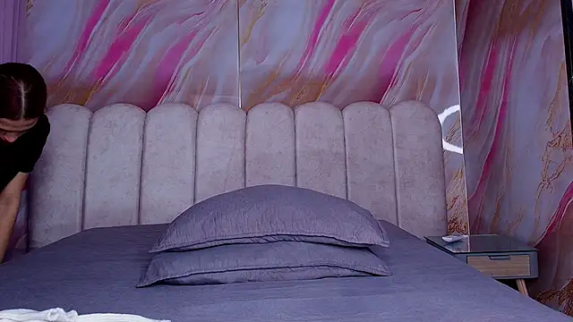 mia stanfort online show from 03/20/26, 07:15