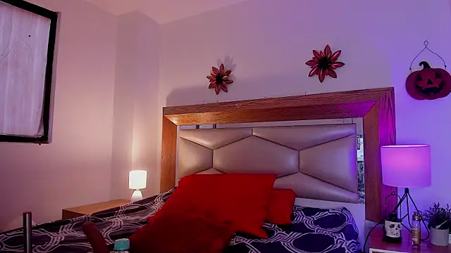 kimberly latin online show from 11/18/25, 05:16