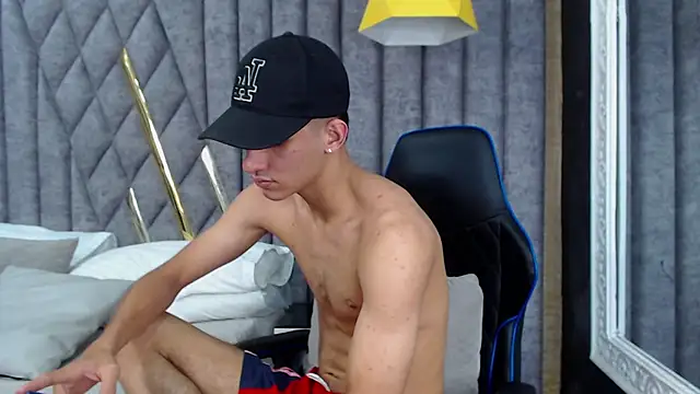 JakeMoxley online show from 03/19/25, 06:44