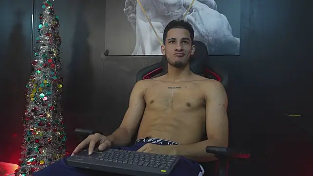 JakeMoxley online show from 12/05/25, 01:32