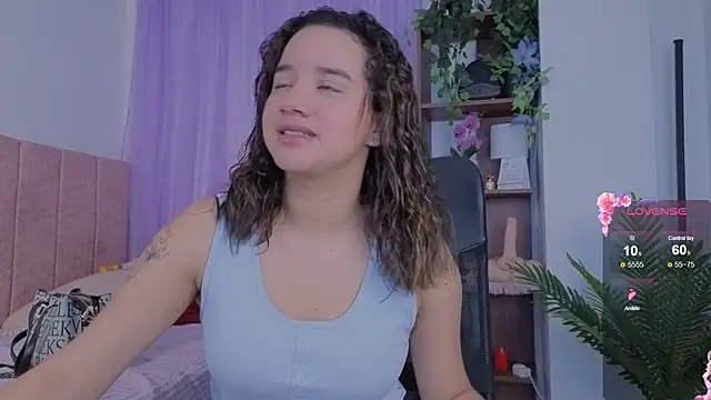 emilyrouxe online show from 01/12/26, 04:03