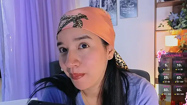 Snapshot of emilyrouxe chatting on 09/18/25, 02:31 emilyrouxe online show from 09/18/25, 02:31