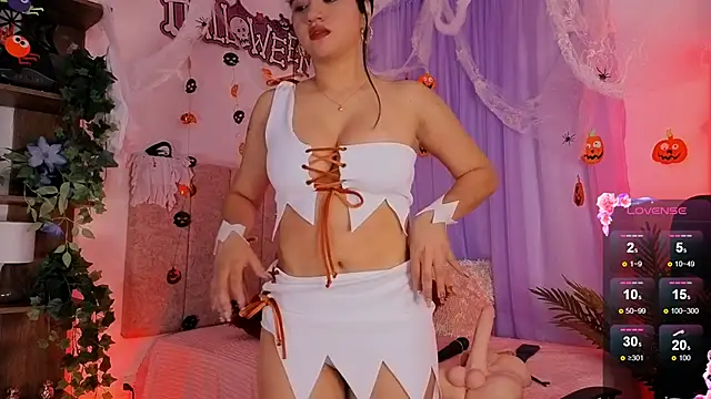 emilyrouxe online show from 10/31/25, 02:57