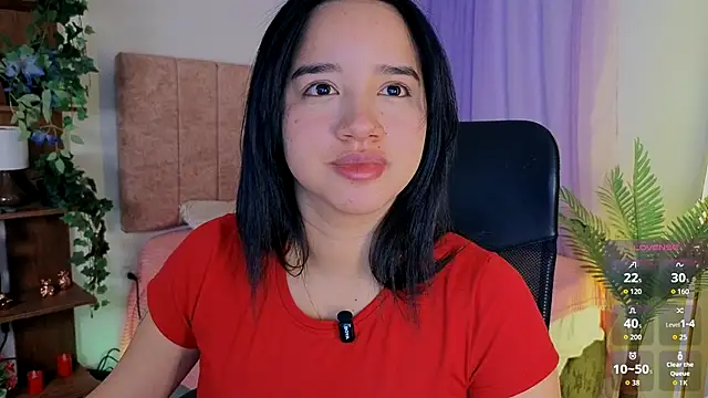 Snapshot of emilyrouxe chatting on 10/19/25, 03:26 emilyrouxe online show from 10/19/25, 03:26