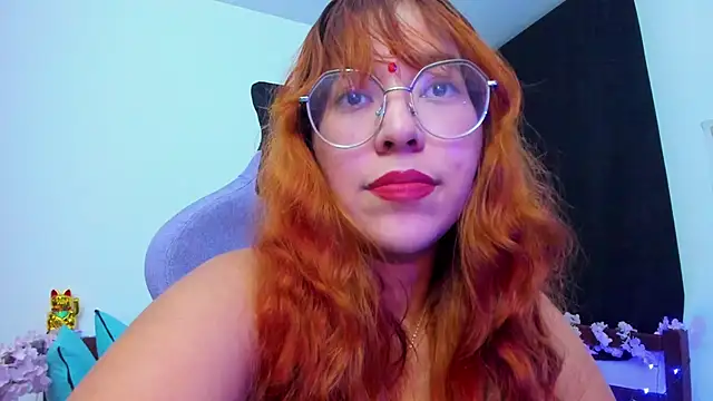  Moon Johnson online show from 11/09/25, 04:49