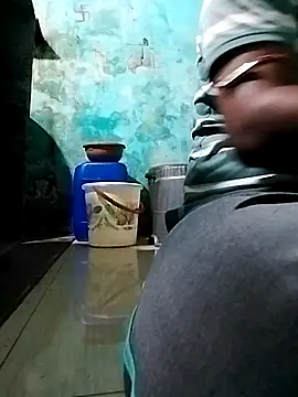 sudhastriper online show from 10/23/25, 01:43