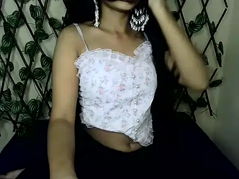 SUZY FROMUS online show from 03/21/25, 11:23