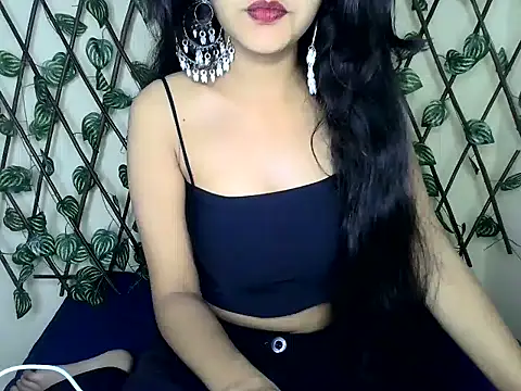 SUZY FROMUS online show from 03/22/25, 05:20