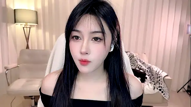 Snapshot of K-moumou chatting on 10/02/25, 03:37 K-moumou online show from 10/02/25, 03:37