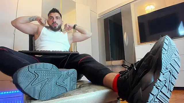 Snapshot of welcometo_hell chatting on 10/16/25, 07:33 welcometo hell online show from 10/16/25, 07:33