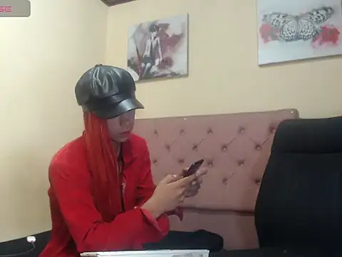 Snapshot of Angiee_Ts chatting on 09/29/25, 01:50 Angiee Ts online show from 09/29/25, 01:50