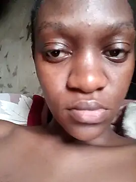 Snapshot of sexyfggal chatting on 12/16/25, 04:11 sexyfggal online show from 12/16/25, 04:11