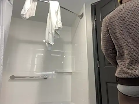 Backshort11 online show from 02/27/26, 01:55