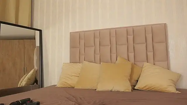 GabyRios online show from 09/25/25, 05:52