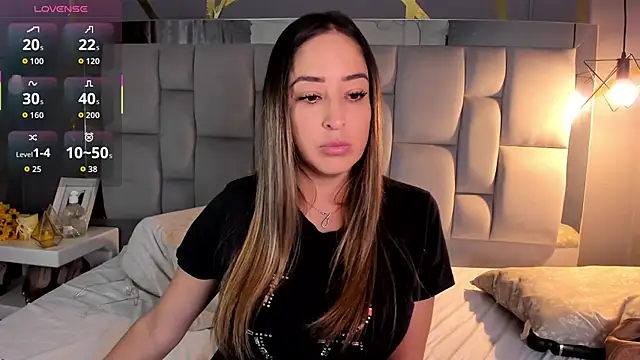 AliceSteel12 online show from 10/28/25, 11:25