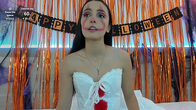 nataliiiiia online show from 10/31/25, 11:40