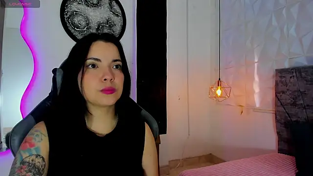 tatiana sc online show from 11/04/25, 01:26