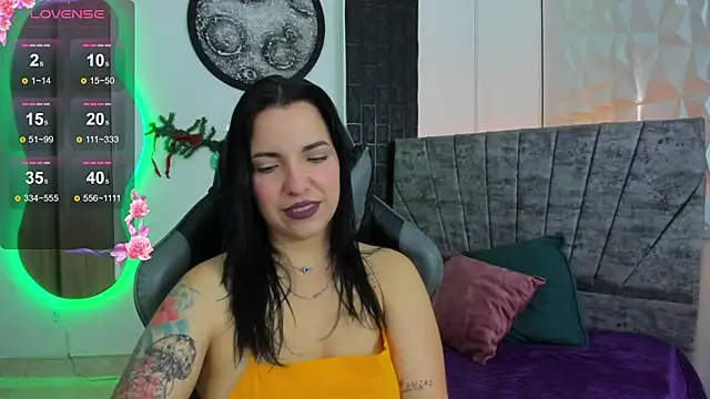 tatiana sc online show from 11/22/25, 12:26