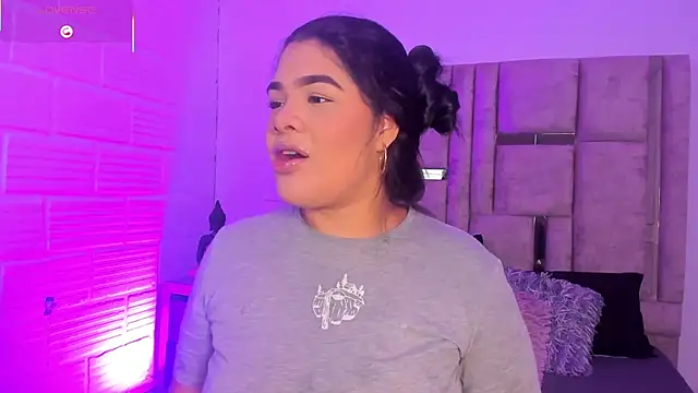 EmmaBecket2 online show from 01/11/26, 03:46