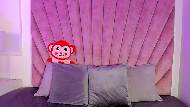 EmmaBecket2 online show from 02/13/26, 07:58