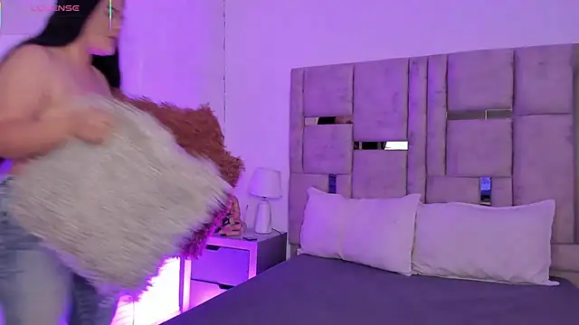 EmmaBecket2 online show from 12/05/25, 03:49