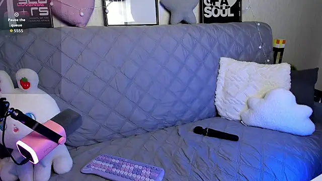 KittiMissi online show from 11/24/25, 02:50