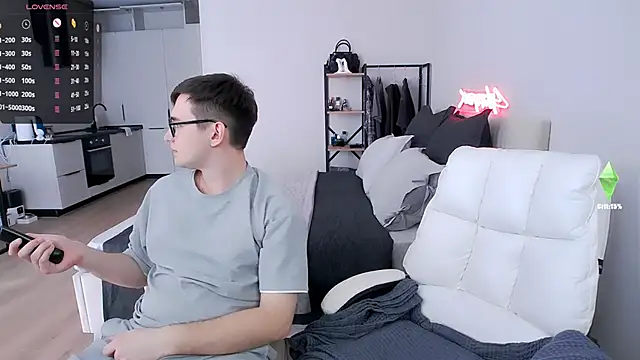 Tanya M online show from 04/08/26, 01:45