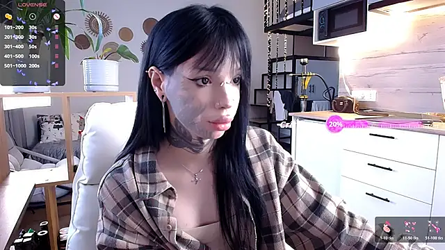 Tanya M online show from 12/17/25, 06:18