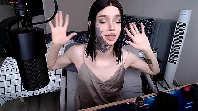 Tanya M online show from 10/09/25, 11:11