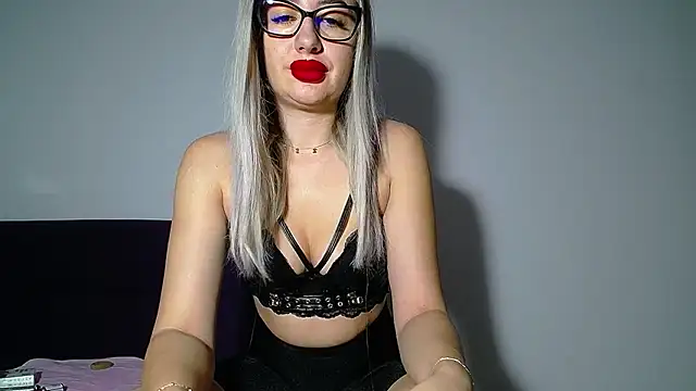 Julianna68 online show from 10/29/25, 07:35