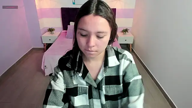 Snapshot of Carol_Pinter chatting on 03/12/25, 12:26 Carol Pinter online show from 03/12/25, 12:26