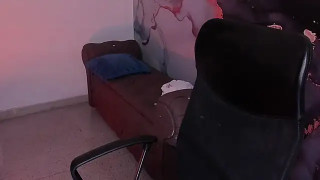 Danielacossio online show from 11/26/25, 04:12