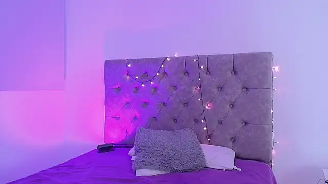  kimtorres   online show from 02/19/25, 11:25