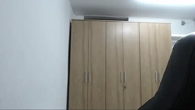 RoxanaLove9 online show from 03/02/26, 05:08