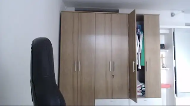 RoxanaLove9 online show from 02/06/26, 09:22