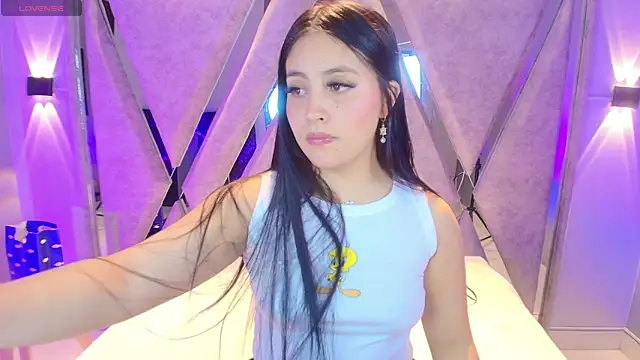 Annie9  online show from 03/21/26, 03:52