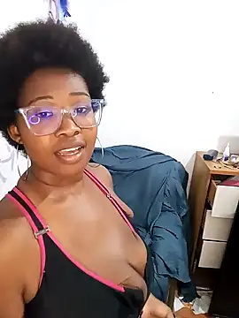 Snapshot of Daniela518 chatting on 12/08/24, 02:03 Daniela518 online show from 12/08/24, 02:03