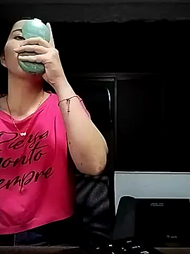 Lucianaferro  online show from 10/03/25, 10:06