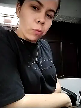 Lucianaferro  online show from 10/21/25, 03:00