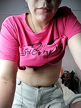 Lucianaferro  online show from 10/30/25, 08:01