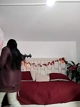 Lucianaferro  online show from 10/14/25, 11:33