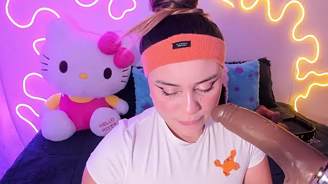 Snapshot of Isa_belaa chatting on 12/19/25, 01:09 Isa belaa online show from 12/19/25, 01:09