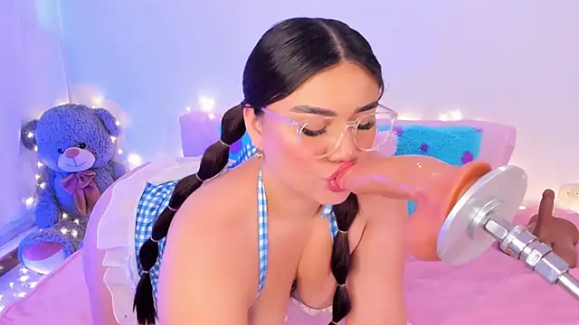 Snapshot of Isa_belaa chatting on 03/01/25, 01:40 Isa belaa online show from 03/01/25, 01:40