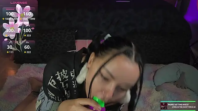 kellycakemeow online show from 11/17/25, 05:00