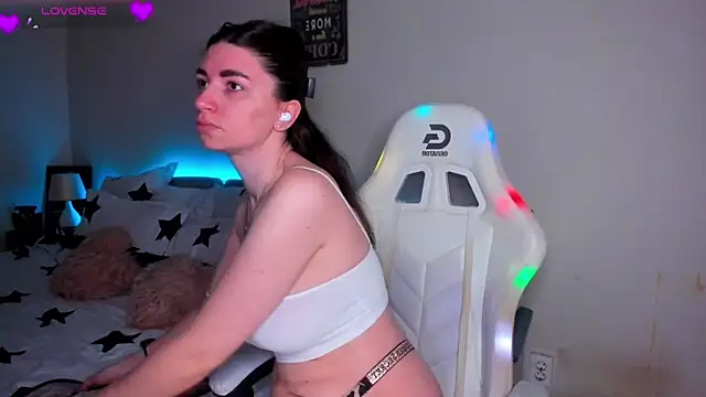 AdellaLoveX online show from 12/18/25, 05:56