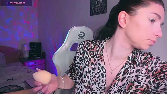 AdellaLoveX online show from 01/14/26, 05:55