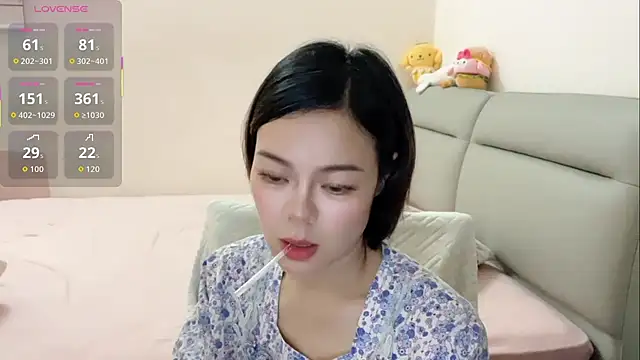 Linda-LL online show from 05/13/26, 10:22