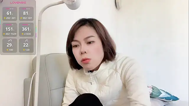 Snapshot of Linda-LL chatting on 12/01/25, 03:51 Linda-LL online show from 12/01/25, 03:51