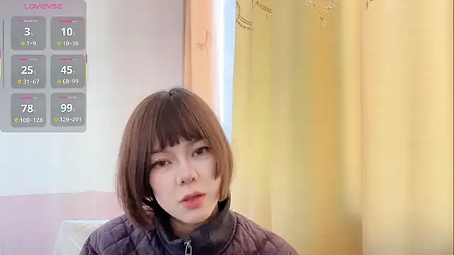 Snapshot of Linda-LL chatting on 11/22/25, 05:06 Linda-LL online show from 11/22/25, 05:06