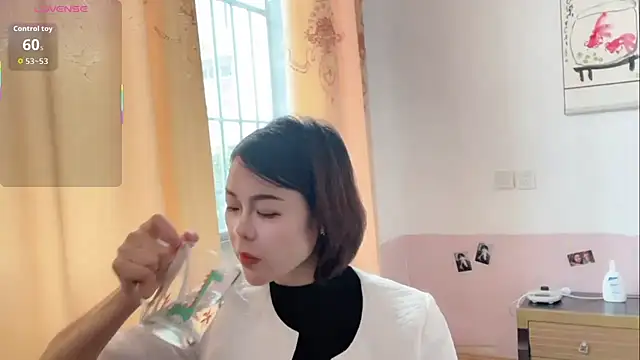 Linda-LL online show from 03/27/26, 04:32